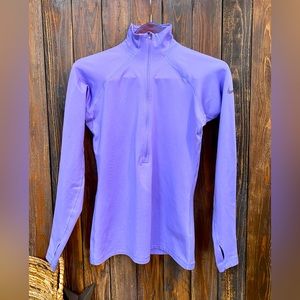 NIKE PRO Women’s 1/4 zip Size: Medium